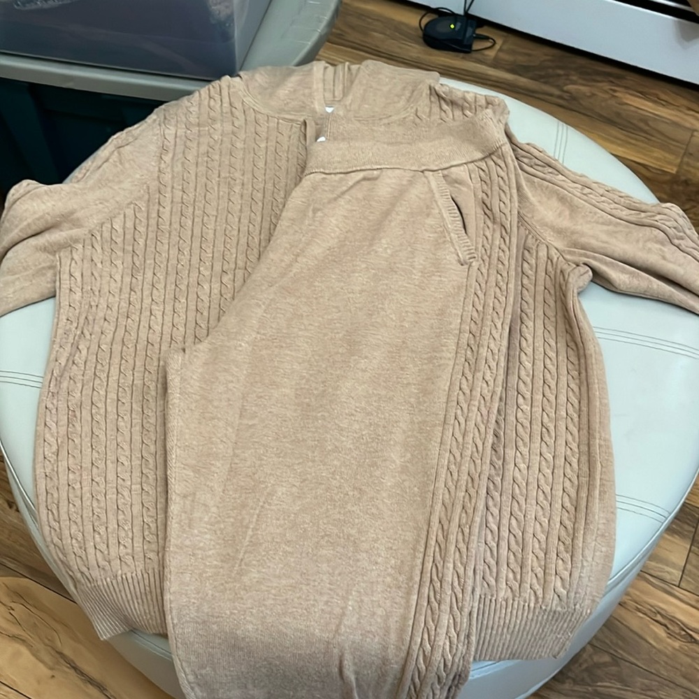 Like new sweater SET  hooded top and pants  top XL pants L CHARTER CLUB - Picture 1 of 6